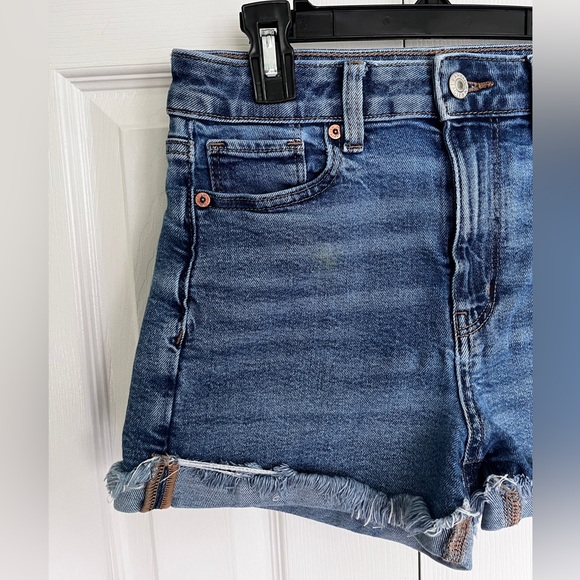 American Eagle Jean Mom Shorts - Picture 3 of 14